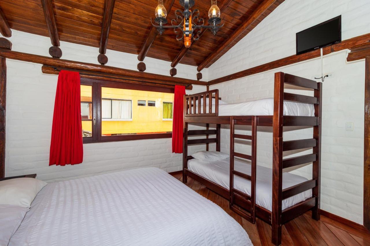 Hostal ILÉ Baños Extérieur photo