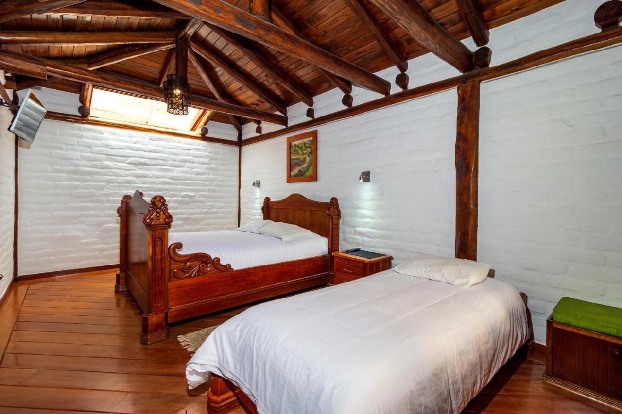 Hostal ILÉ Baños Extérieur photo