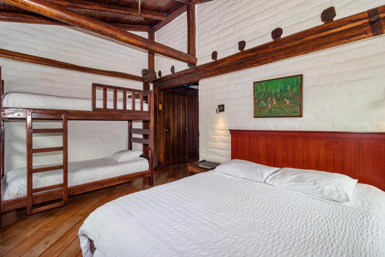 Hostal ILÉ Baños Extérieur photo
